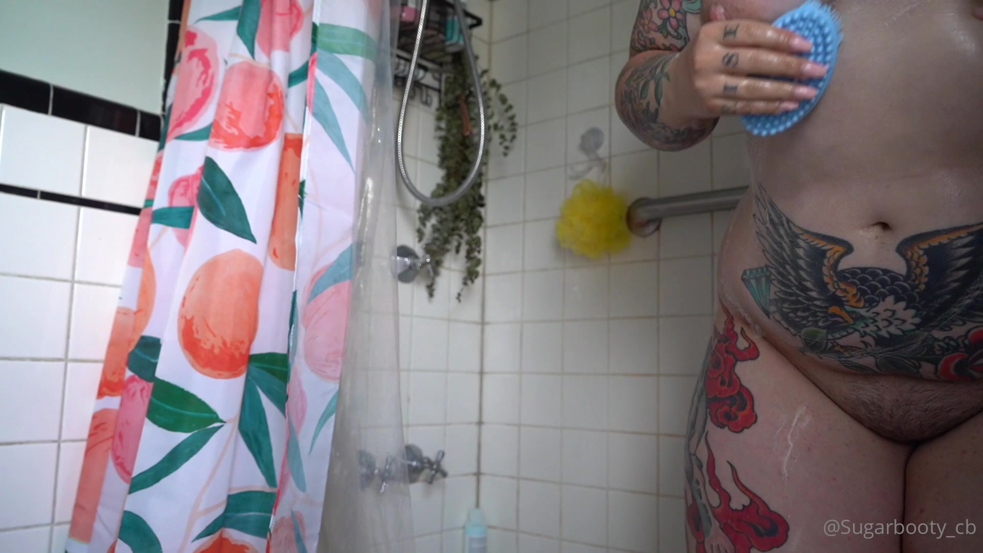 Tatted bbw solo in shower