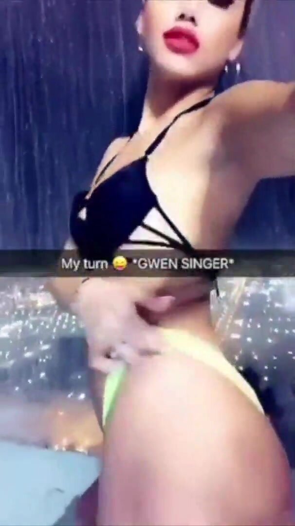 Gwen Singer & Ibiza Luci vegas hotel lesbian pussy lick